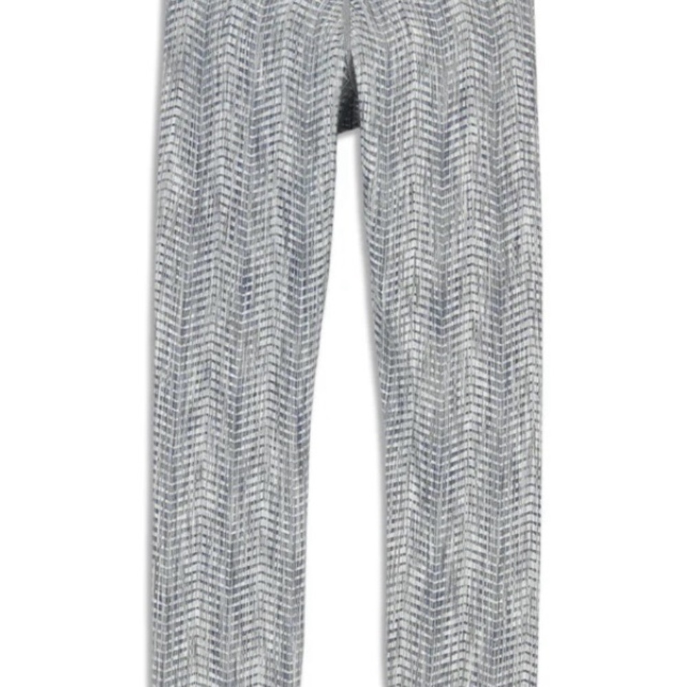 Lululemon grey mid calf length tights lululemon athletica Size 2